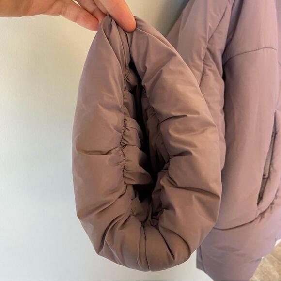 Lululemon hooded insulated wrap size 14 Heathered light orbit Primaloft 2023 - Picture 14 of 15